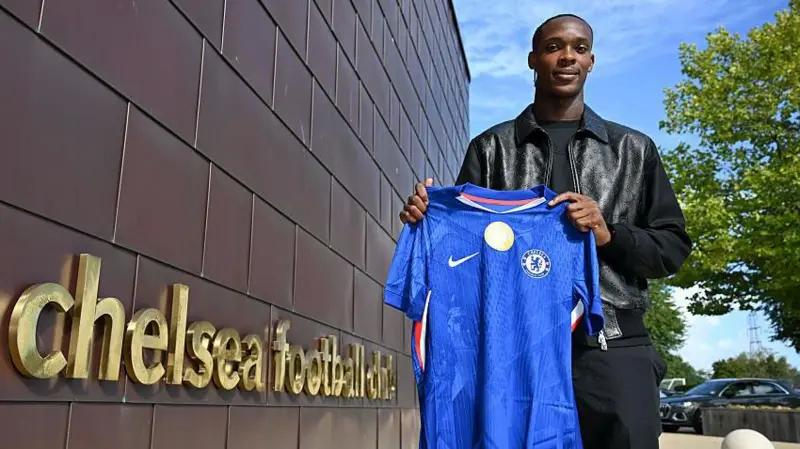 一直在努力, 与此同时