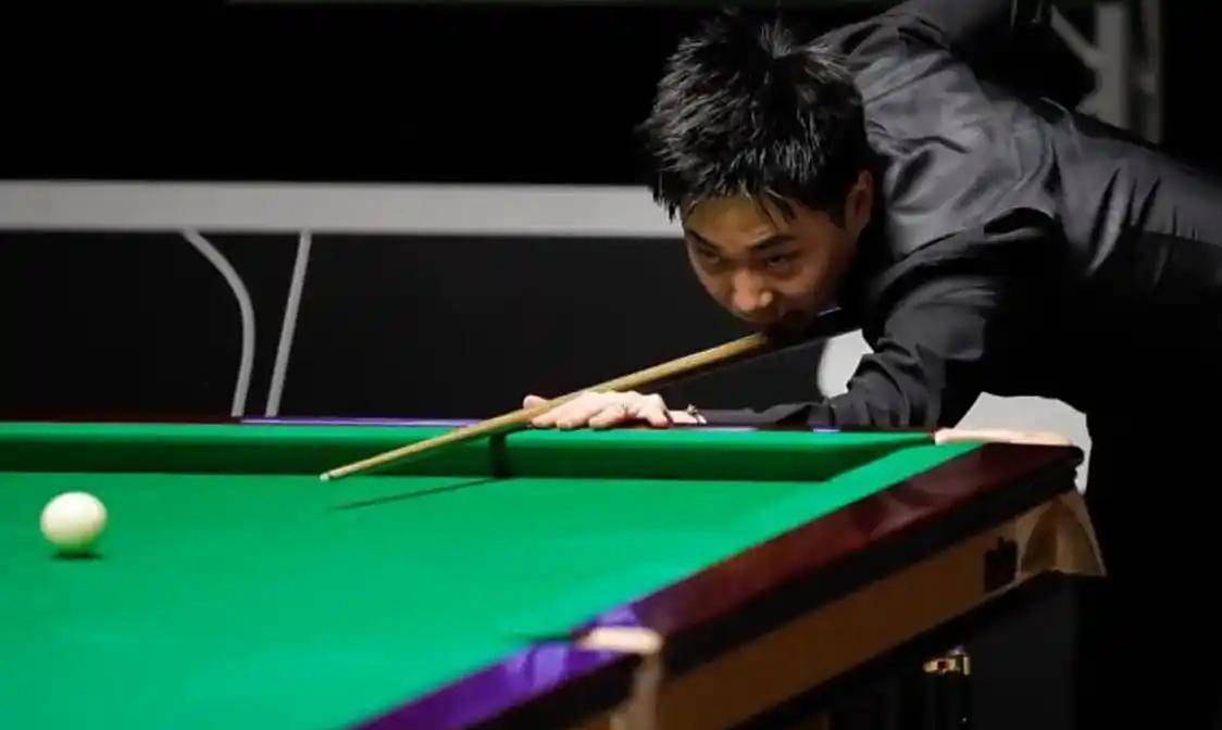 晖立刻回敬, 凯伦 晖立刻回敬, 凯伦